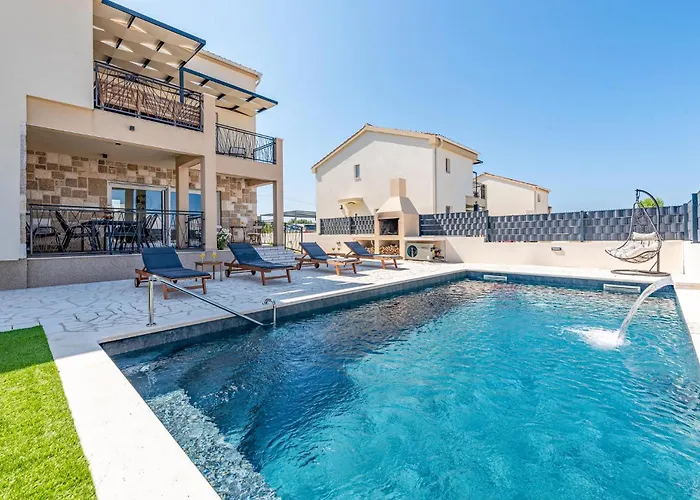 Gorgeous In Дом отдыха *