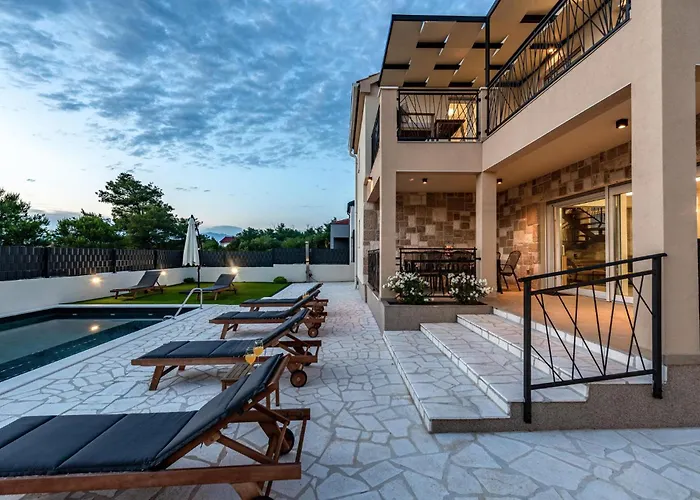 Gorgeous In Дом отдыха *